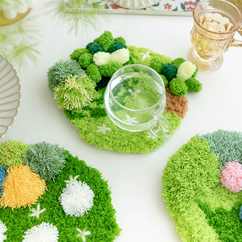 Moss Coaster DIY Kit – Textured Yarn Craft with Grid Canvas