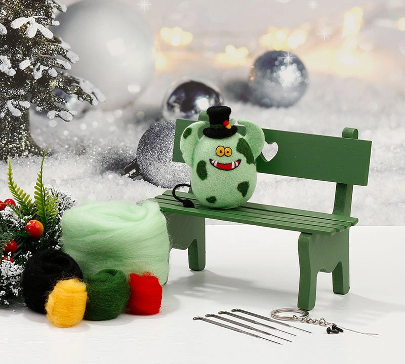 DIY Needle Felting Kit for Beginners – Cute Christmas Animals(with Keychain）